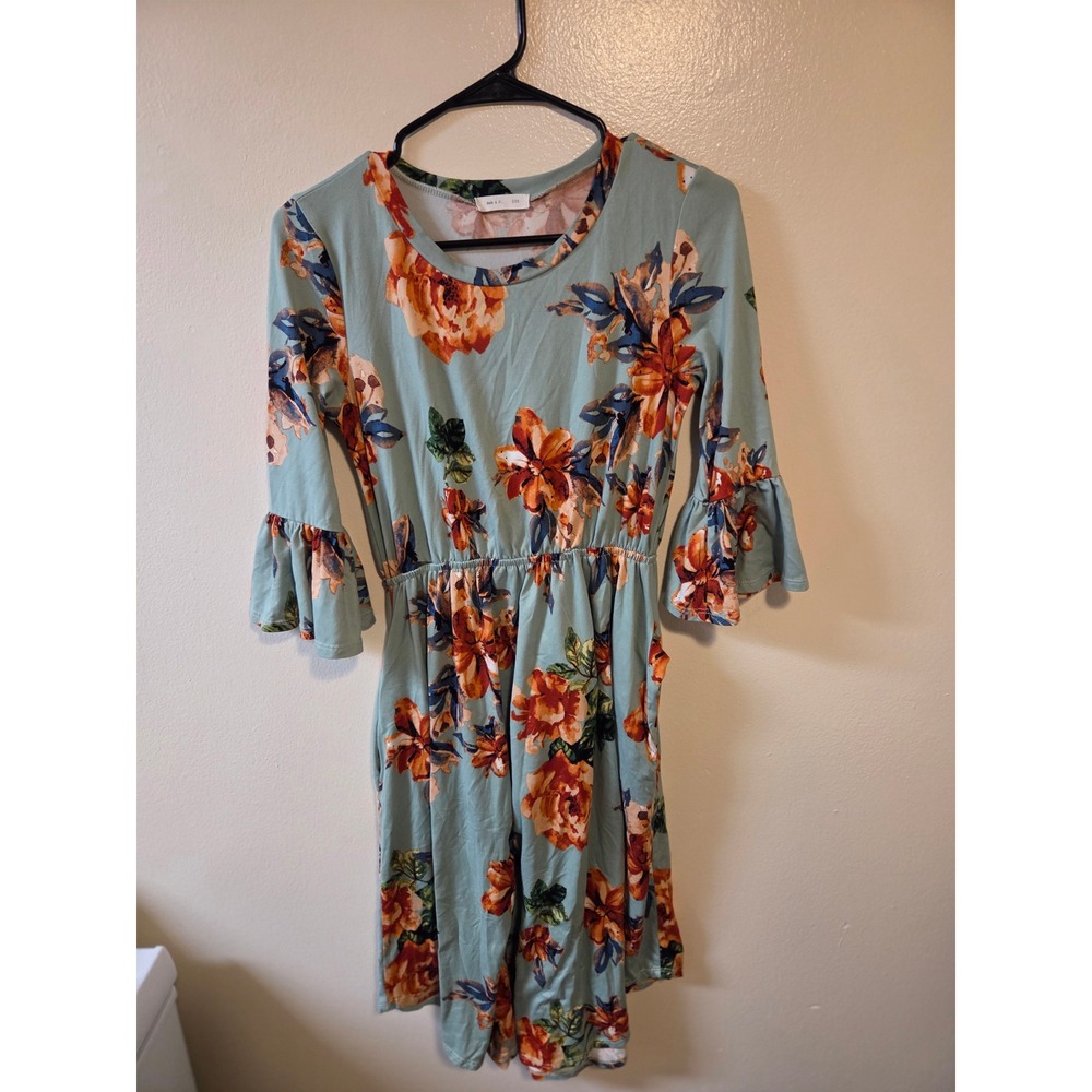 Reb & J. Floral Bell Sleeve Fit and Flare Dress Sage Green Orange Size 220